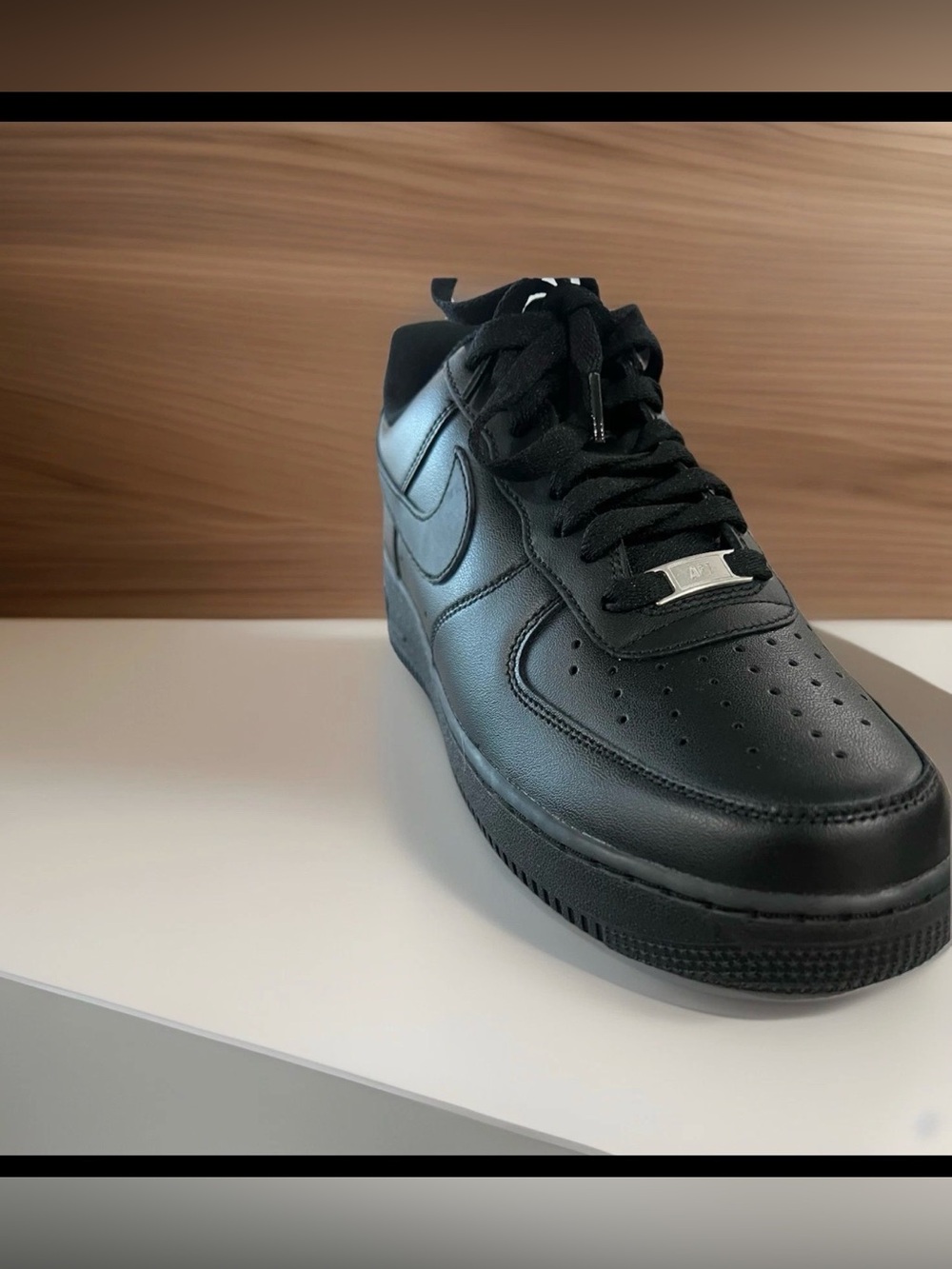 Nike Black Leather Low-Top Sneakers